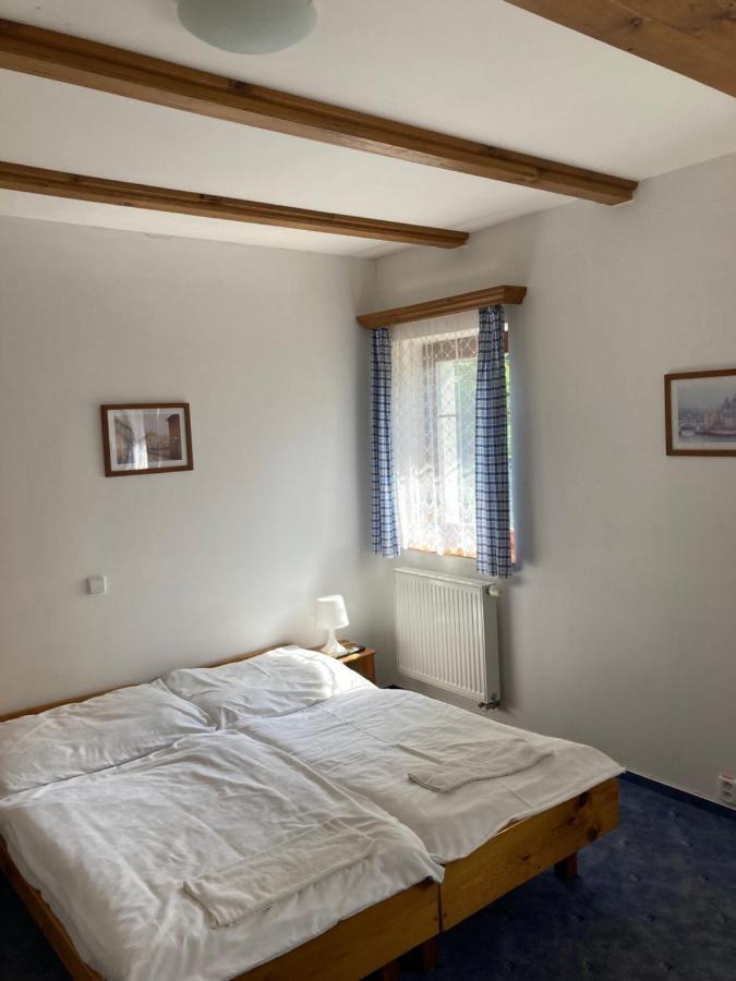 Chalupa A Apartmany Lojka Benecko Exterior foto
